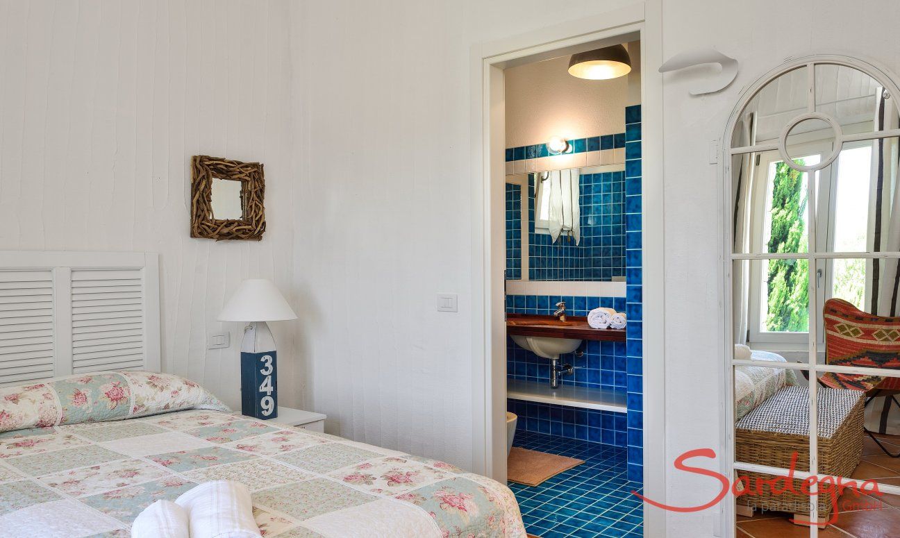 Li Conchi 5 | Bedroom 1 with private bathroom Bedroom
