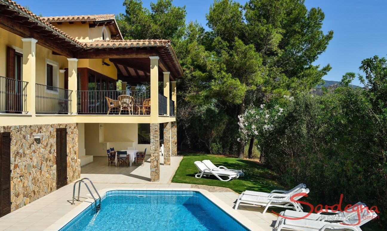 Villa Le Poiane | View of the pool and villa View of the pool and villa