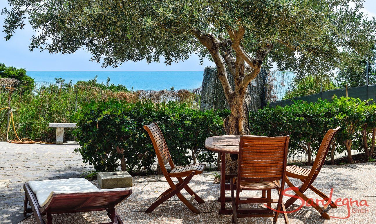 Apartment Castededdu 9 | Terrace with sunbeds and a stunning sea view Terrace with sunbeds and a stunning sea view