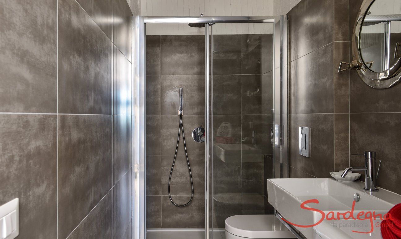 Casa 8 | Modern bathroom 1 with shower Bathroom