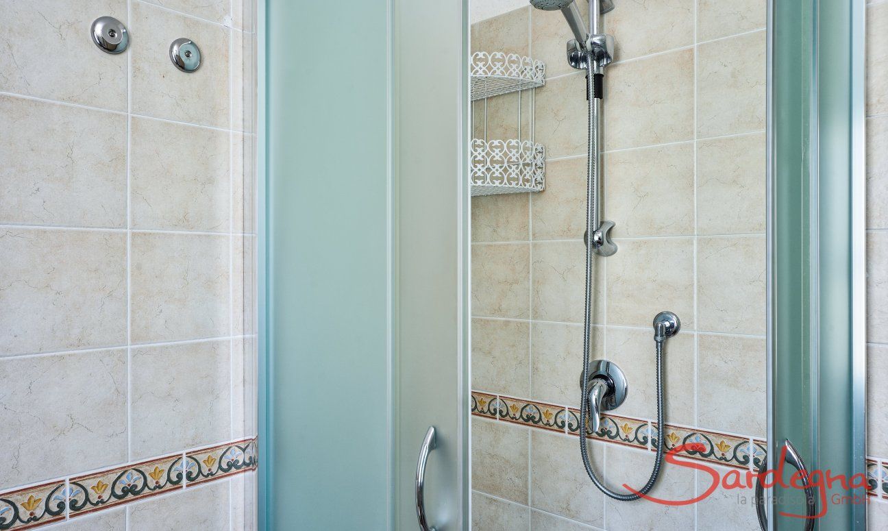 Villa Nicola | Bathroom with shower Bathroom with shower