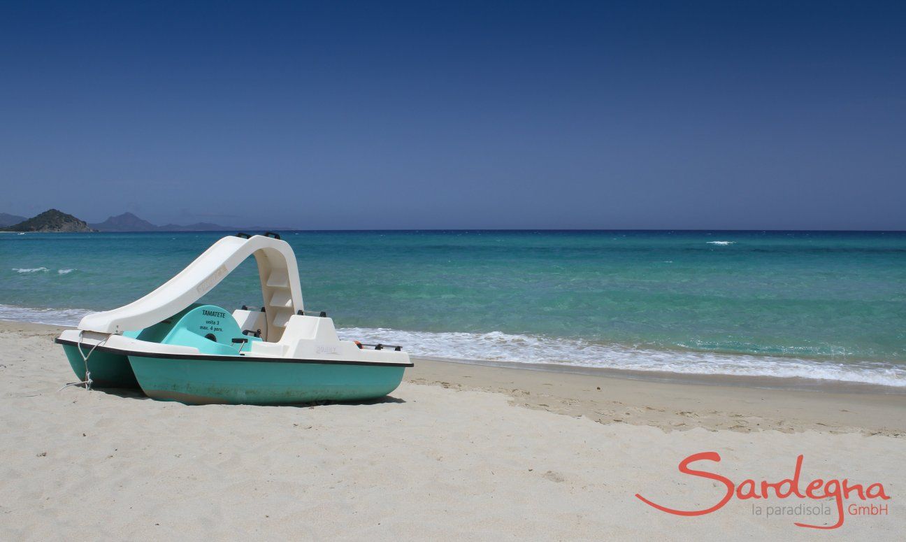 Pedal boat rental on the beach of Cala Sinzias