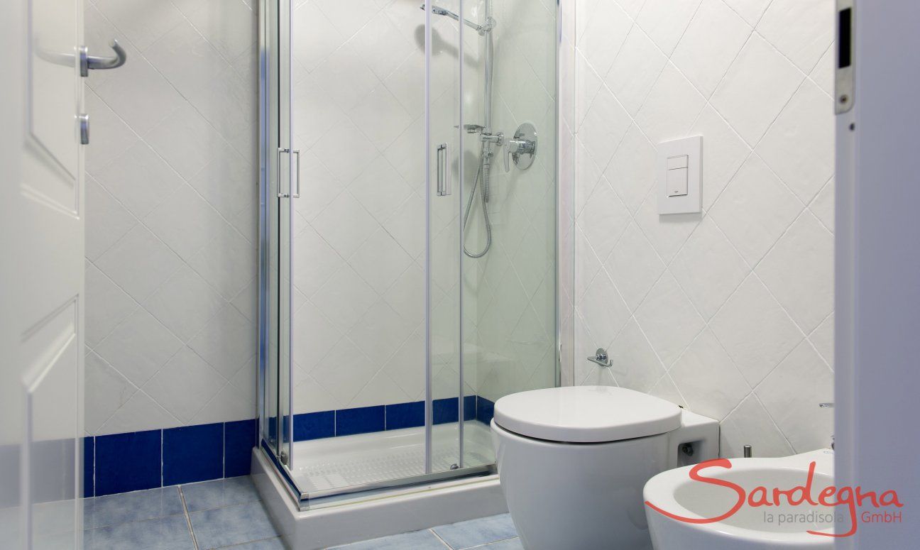 Li Conchi 36 | Bath 3 Bath 3