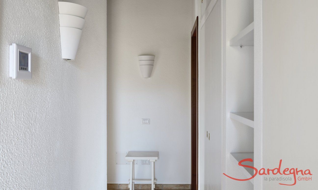 Villa Maistu | Corridor with storage space Corridor with storage space