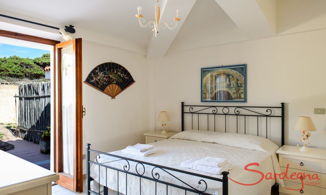 Villa Massimo | Bedroom 1 with double sized bed and terrace access Bedroom 1 with double sized bed and terrace access