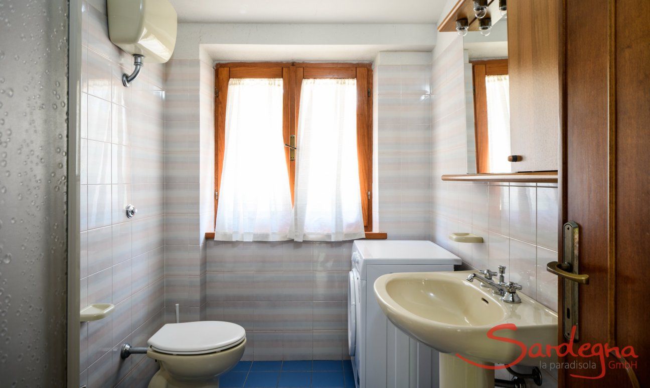 Villa Marco | Bathroom 2 with wasching maschine Bathroom 2 with wasching maschine