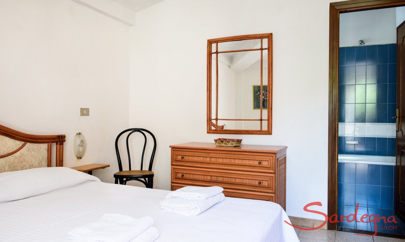 Villa Marco | Bedroom 1 with double sized bad and ensuite bathroom Bedroom 1 with double sized bad and ensuite bathroom