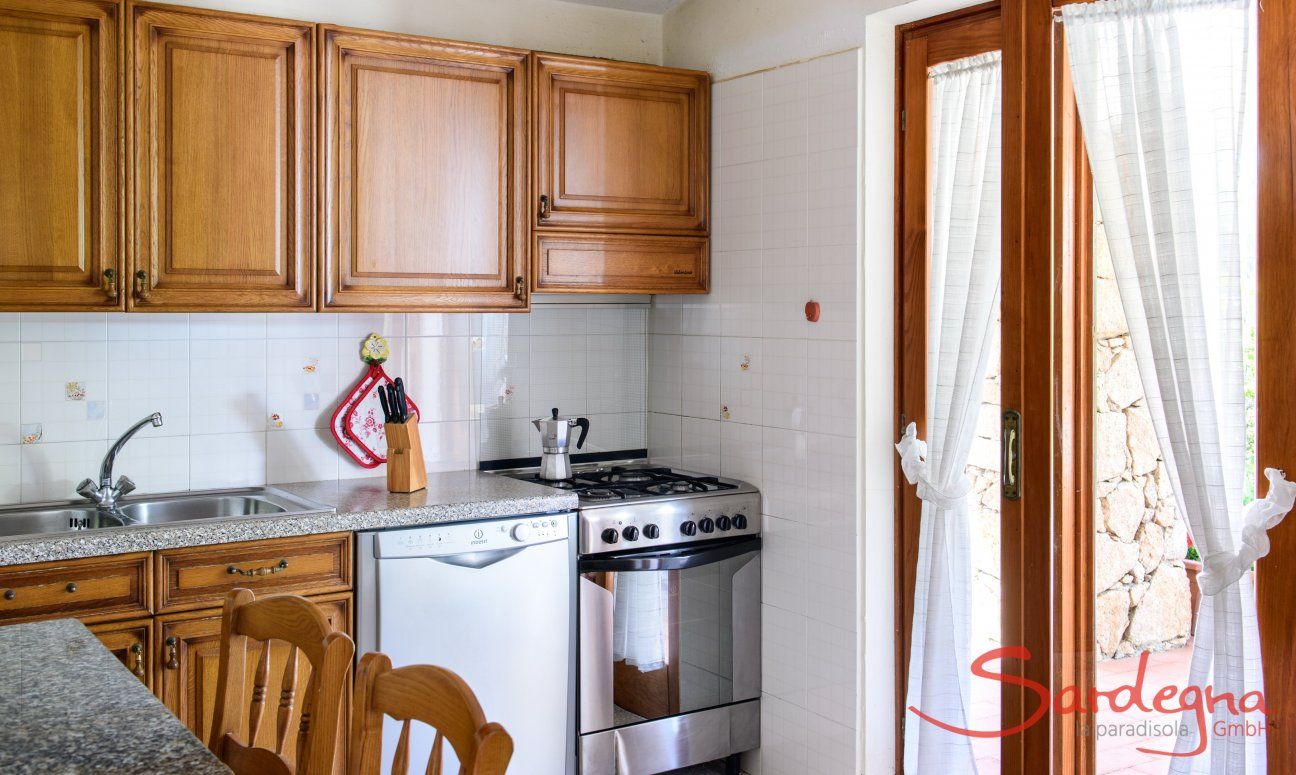 Villa Marco | Fully equipped kitchen with garden access Fully equipped kitchen with garden access