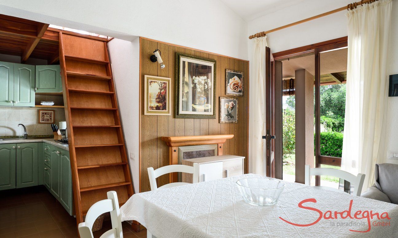 Villa Mare Turagri | Living room with stairs to the upper room Living room with stairs to the upper room
