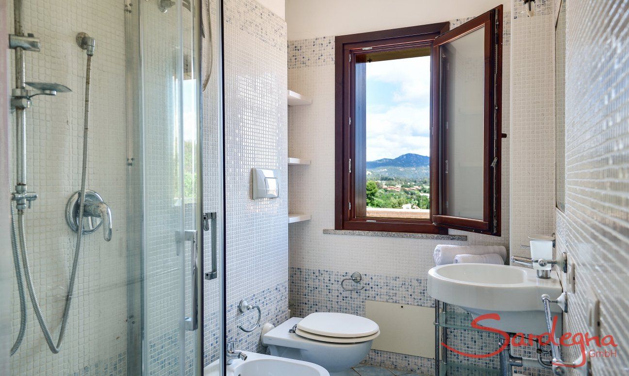 Apartment Castededdu 1 | Bathroom with shower and bidet Bathroom with shower and bidet