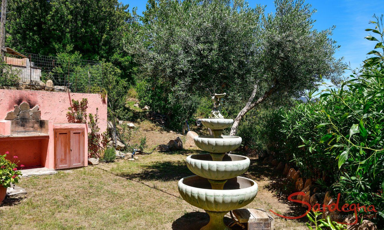 Apartment Castededdu 3 | Garden of Castededdu 3 Garden of Castededdu 3