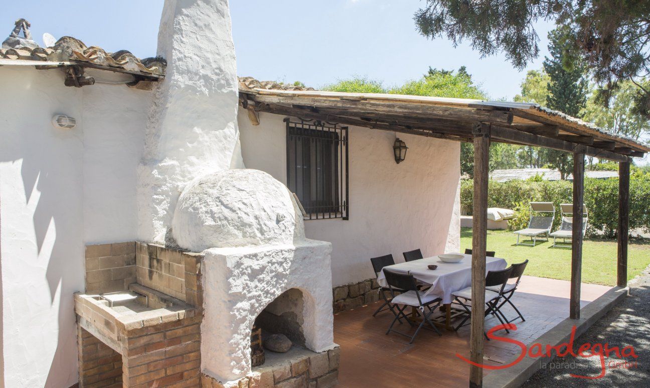 Casa Su Faru 5 | Pizza oven on the terrace right at the dining table Pizza oven on the terrace right at the dining table