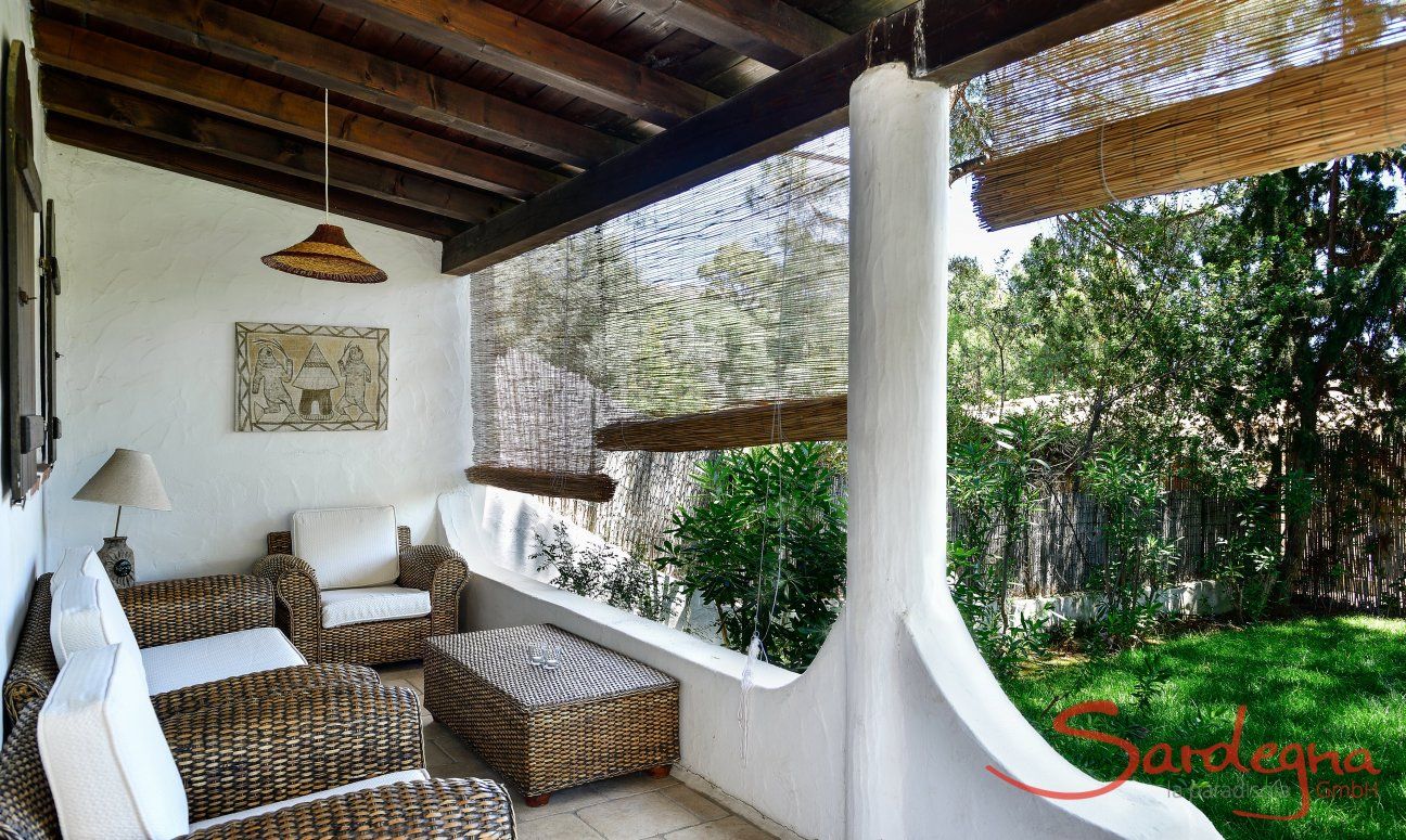 Villa Liliana | Roofed terrace with lounge area Roofed terrace with lounge area