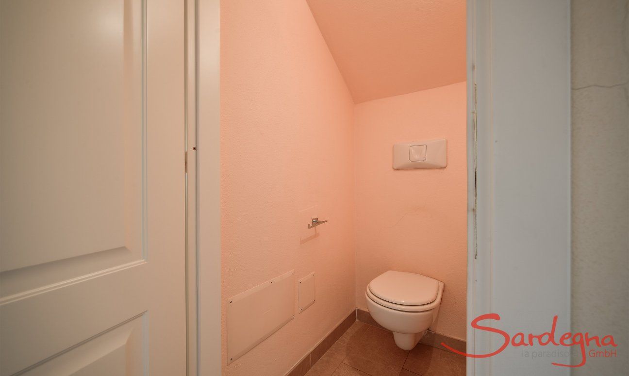 Villa Caroline | Guest toilet Guest toilet