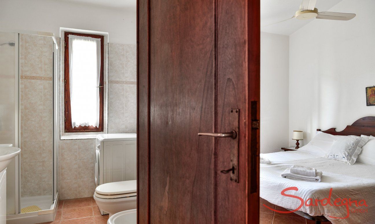 Villa Vela | Bathroom right beside the bedroom 2018 New Picture