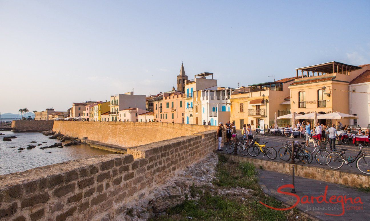 Alghero's city wall and the first row of houses directly above the sea