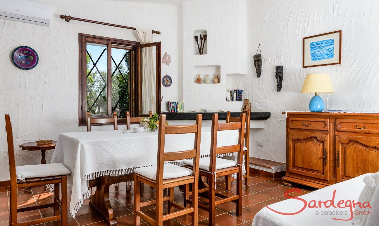 Living room with dining area Meloni 2 in Sant Elmo