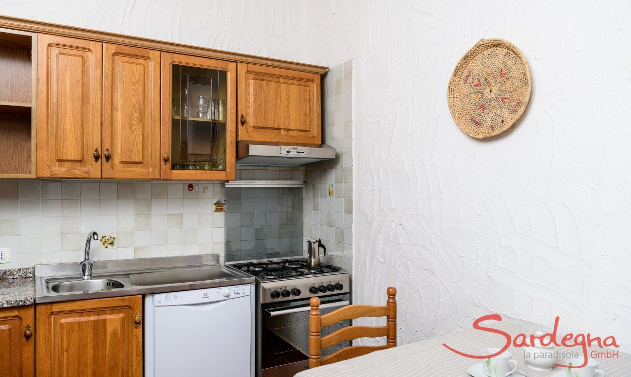 Casa Meloni 2 | Wooden kitchen with all essential devices Kitchen Meloni 2 in Sant Elmo