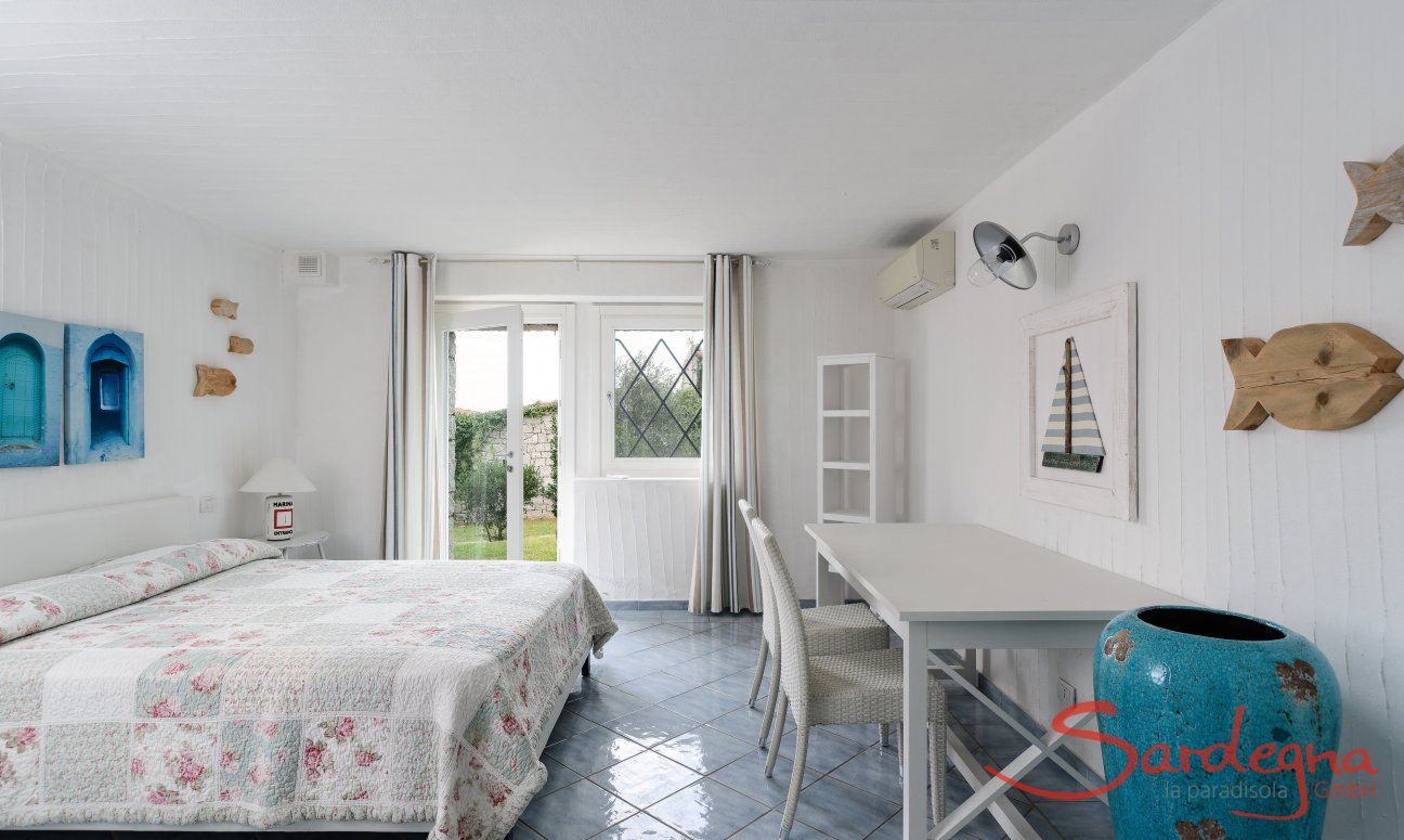 Li Conchi 29 | Bedroom 3 with exit to the garden 11 2018 New Picture