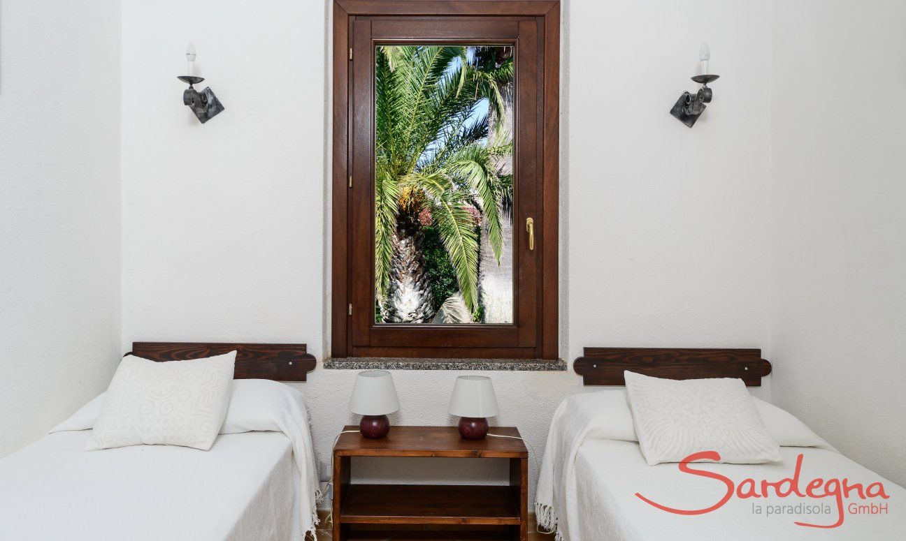Villa Giangaleazzo | Bedroom 3 with two single beds Bedroom 3 with two single beds