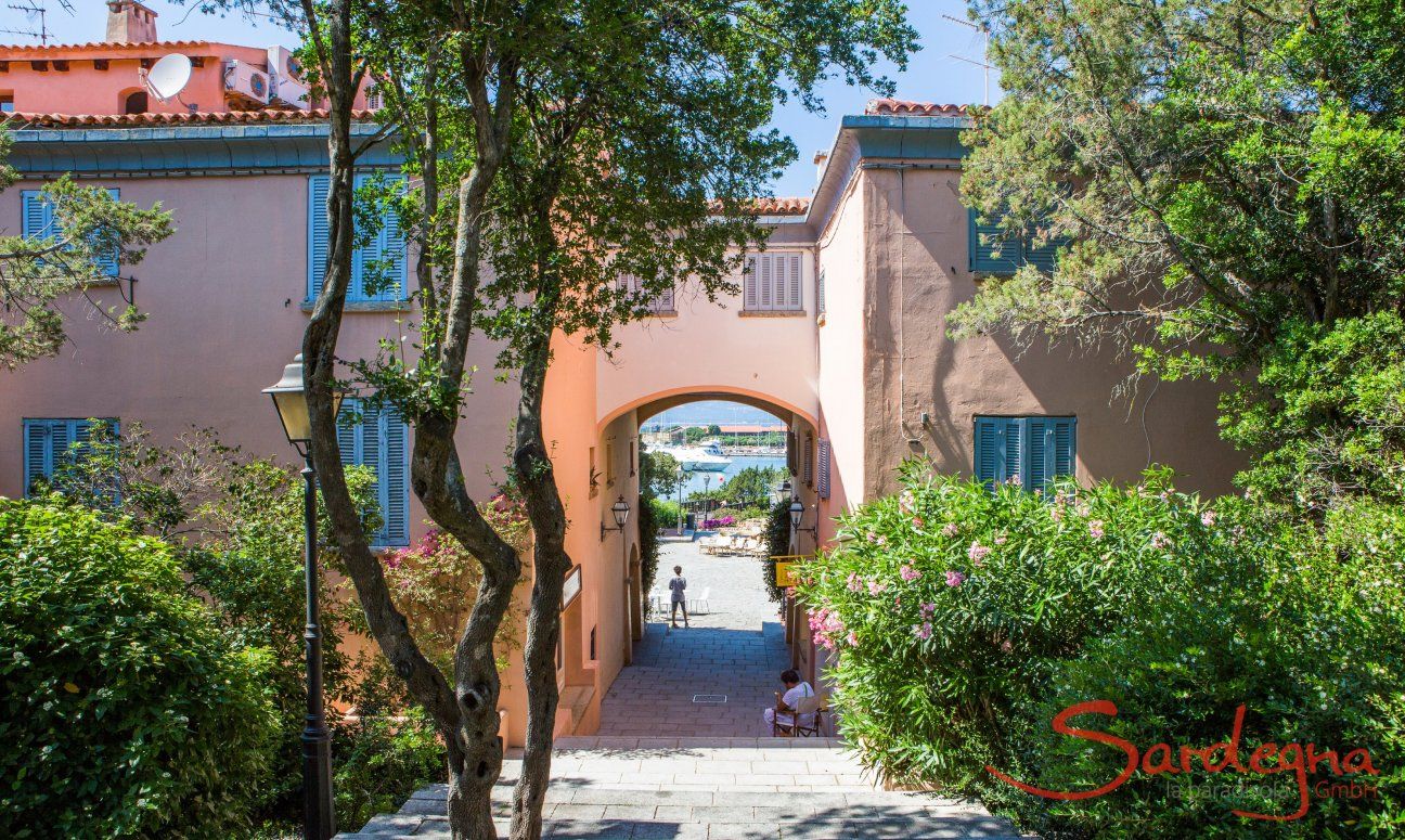 Porto Rotondo, harbour city with pedestrian centre