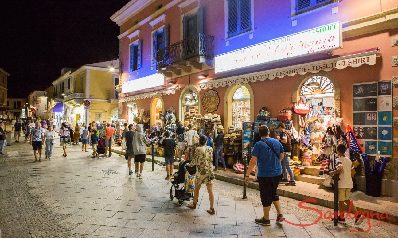 Shops open at night in  summer in Santa Teresa di Gallura