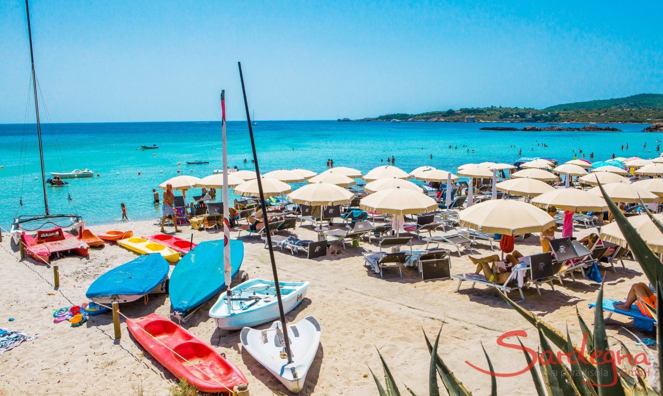 Lido with boat rental on the beach Le Bombarde Alghero