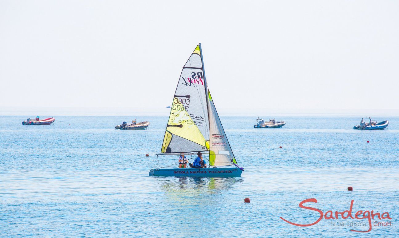 Sailing lesson in Torresalinas