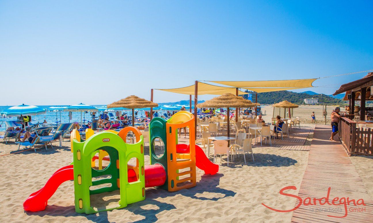 Lido and Games for kids on the beach of Torreslinas