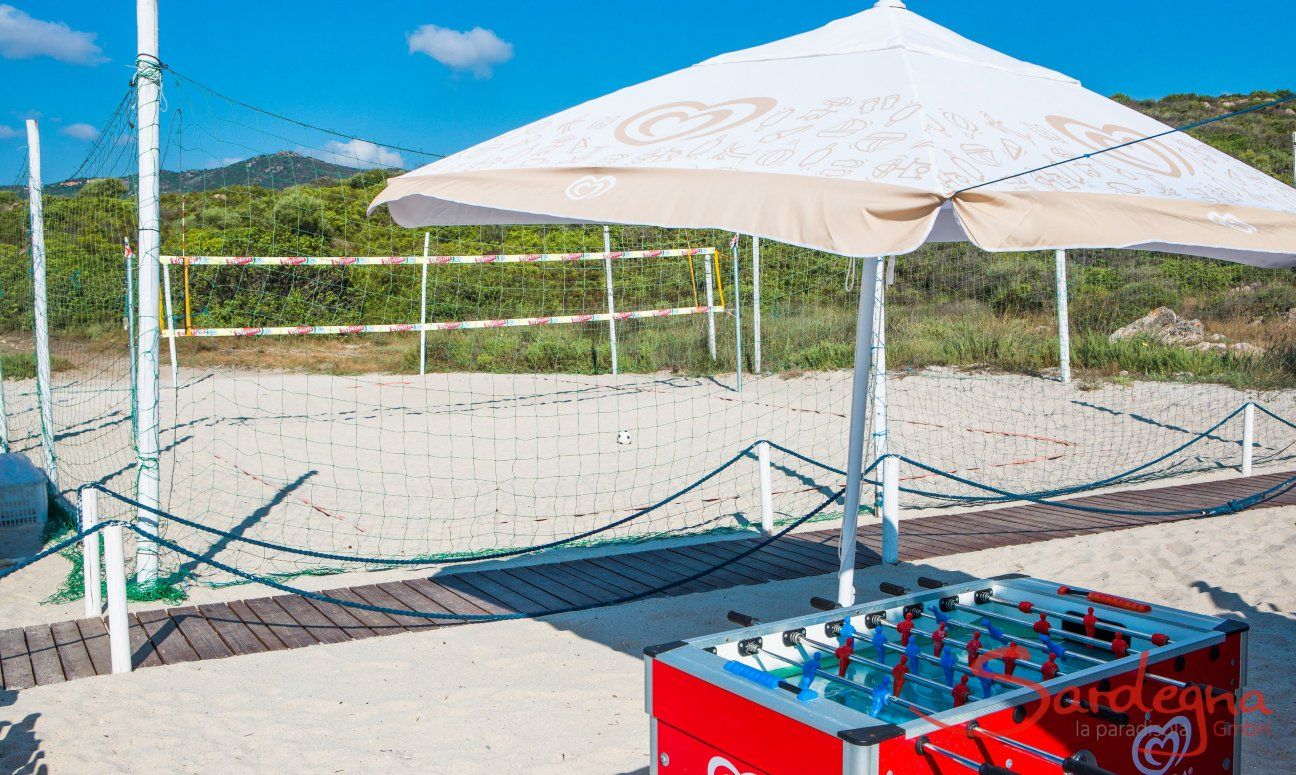 Beachvolley and Tablesoccer on the beach of Golfo Aranci