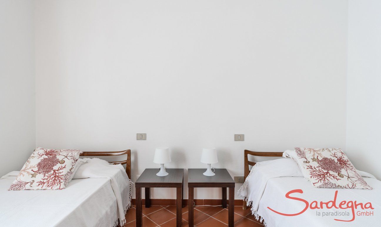 Casa Su Faru 2 | Bedroom 2 with two big single beds Bedroom with two big single beds Su Faru 2 Pula