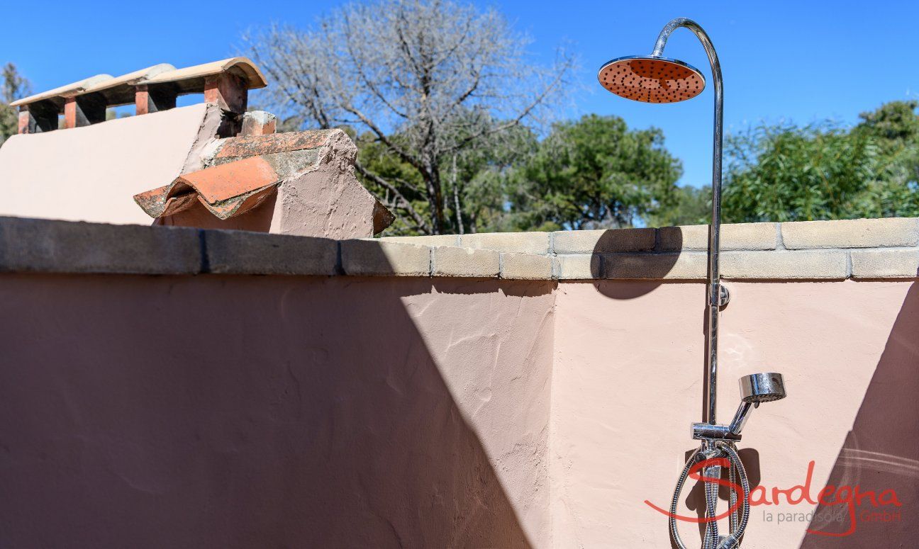 Casa Su Faru 2 | Outside shower Outside shower Su Faru 2 Pula