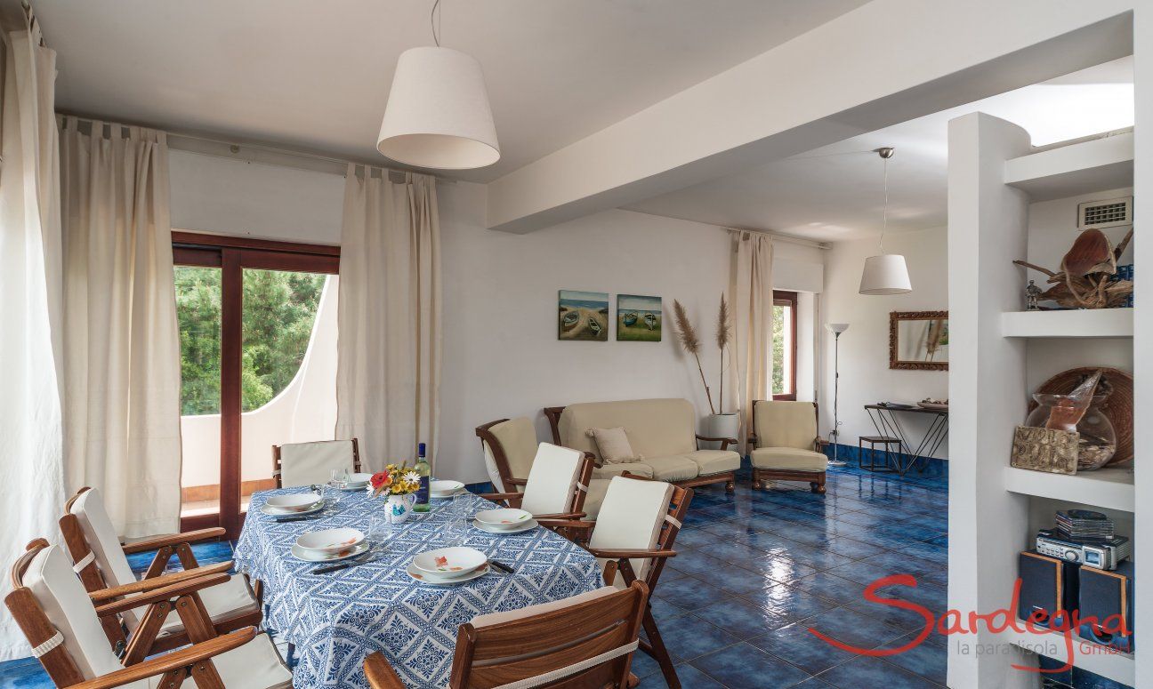 Apartment Orri 3 | Spacious living room with dining table App. Orri 3 Tortoli Eastcoast Sardinia