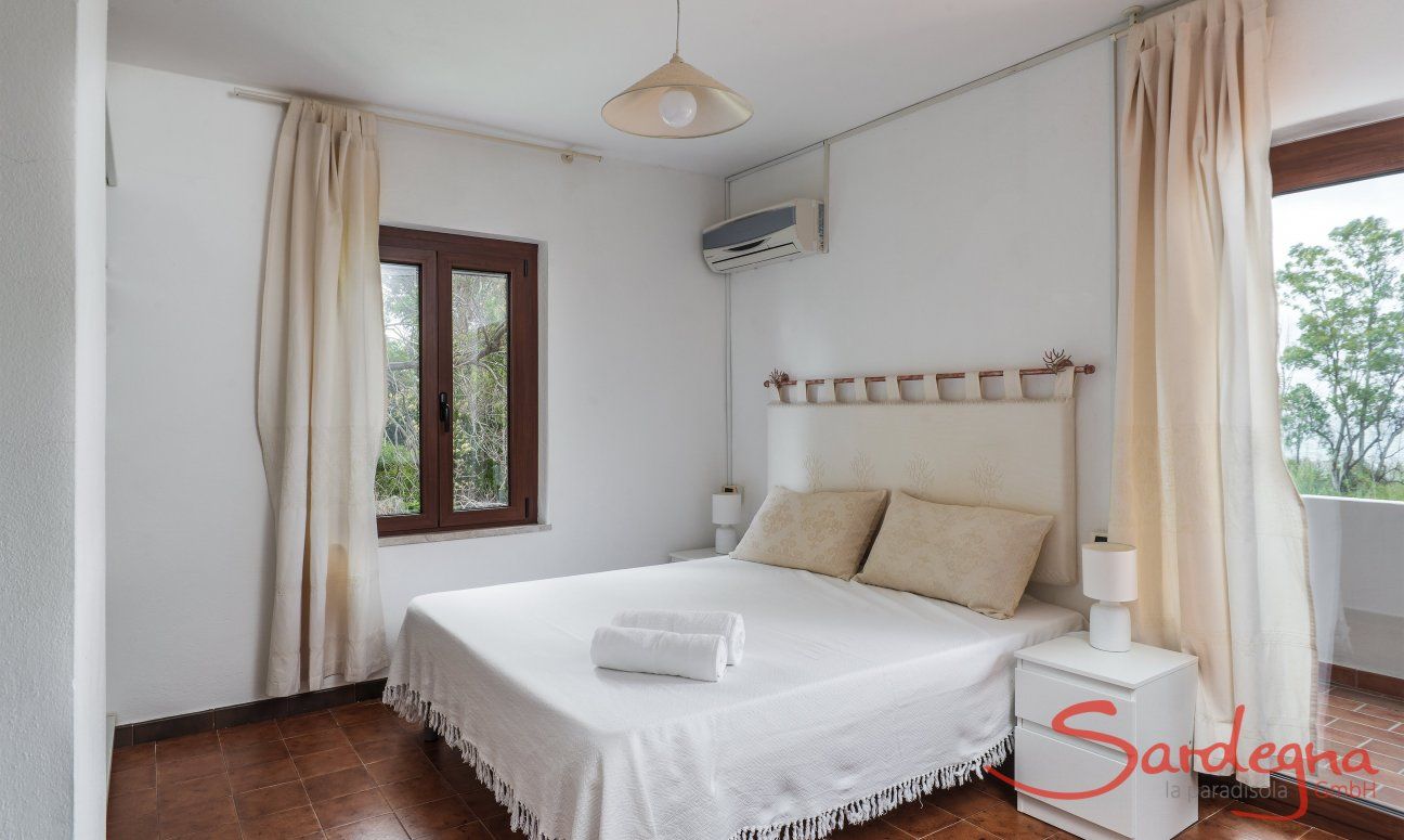 Apartment Orri 3 | Bedroom 1 with sea view on the second floor App. Orri 3 Tortoli Eastcoast Sardinia