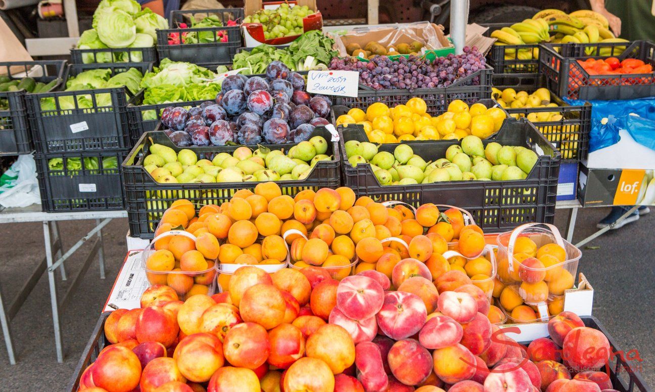 Streetmarket in Muravera