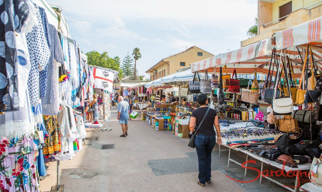 Streetmarket in Muravera