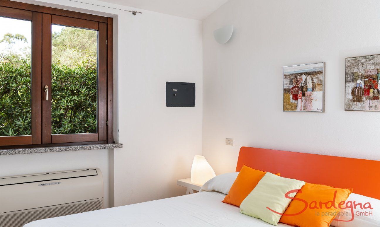 Villa Sandra 43 | Bedroom 1 with double bed, airconditioning and garden view House
