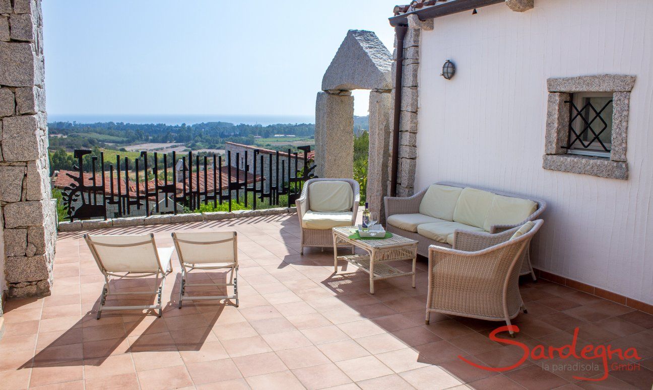 Li Conchi 11 | Terrasse with sunbeds and sea view Li Conchi 11, Cala Sinzias