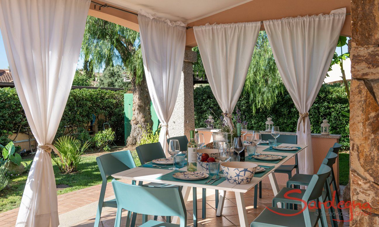 Villa Sofia | outoor dining area for relaxed evening with family and friends New Picure 2022