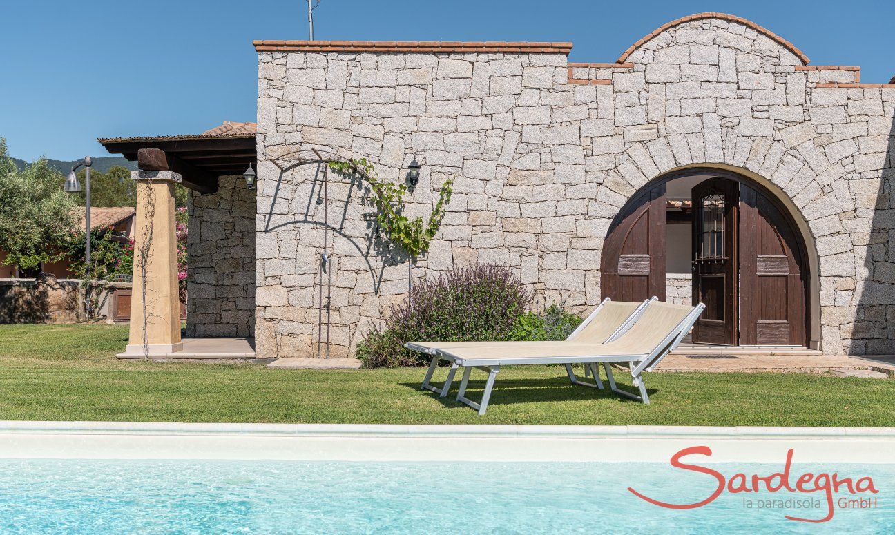 Villa Campidano 20 | Sunloungerns on the private pool New Picture 2022