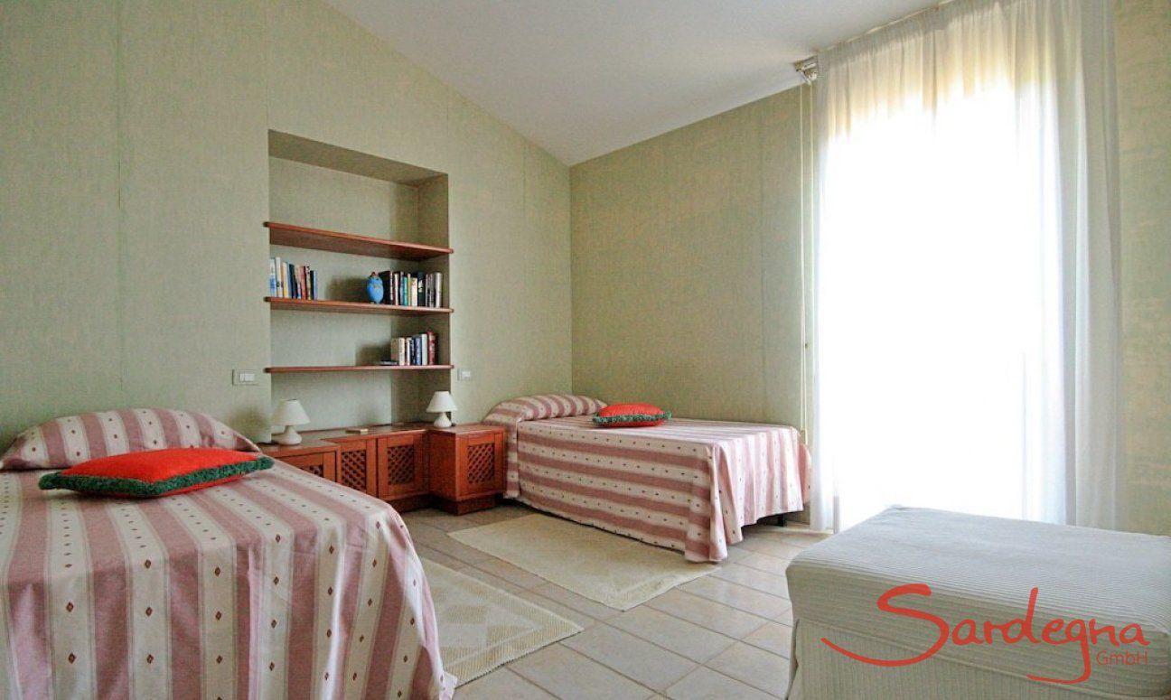 Villa Ulivi 27 | Bedroom with two single beds V. Ulivi 27