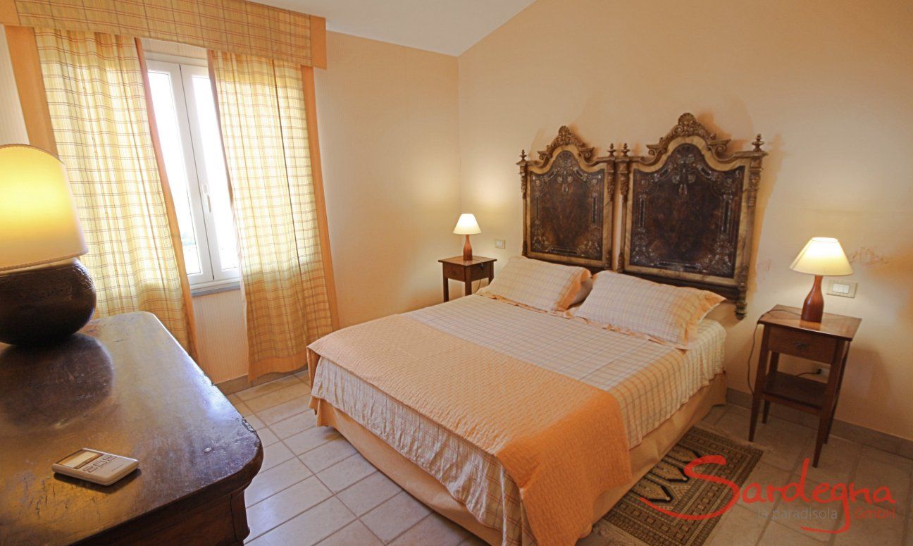 Villa Ulivi 27 | Masterbedroom V. Ulivi 27