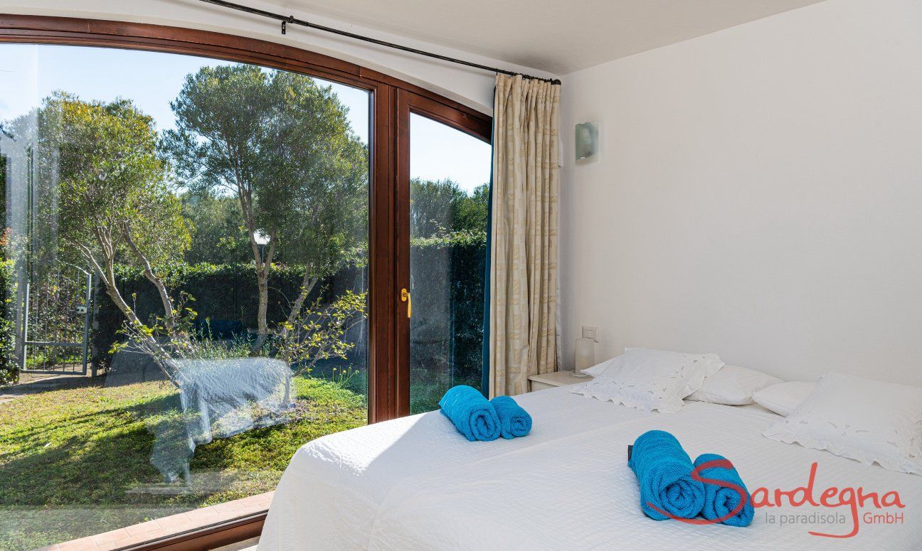 Villa Mariella 6 | This bedroom is worth a trip for a Mediterranean vacation feeling New Picture 2023