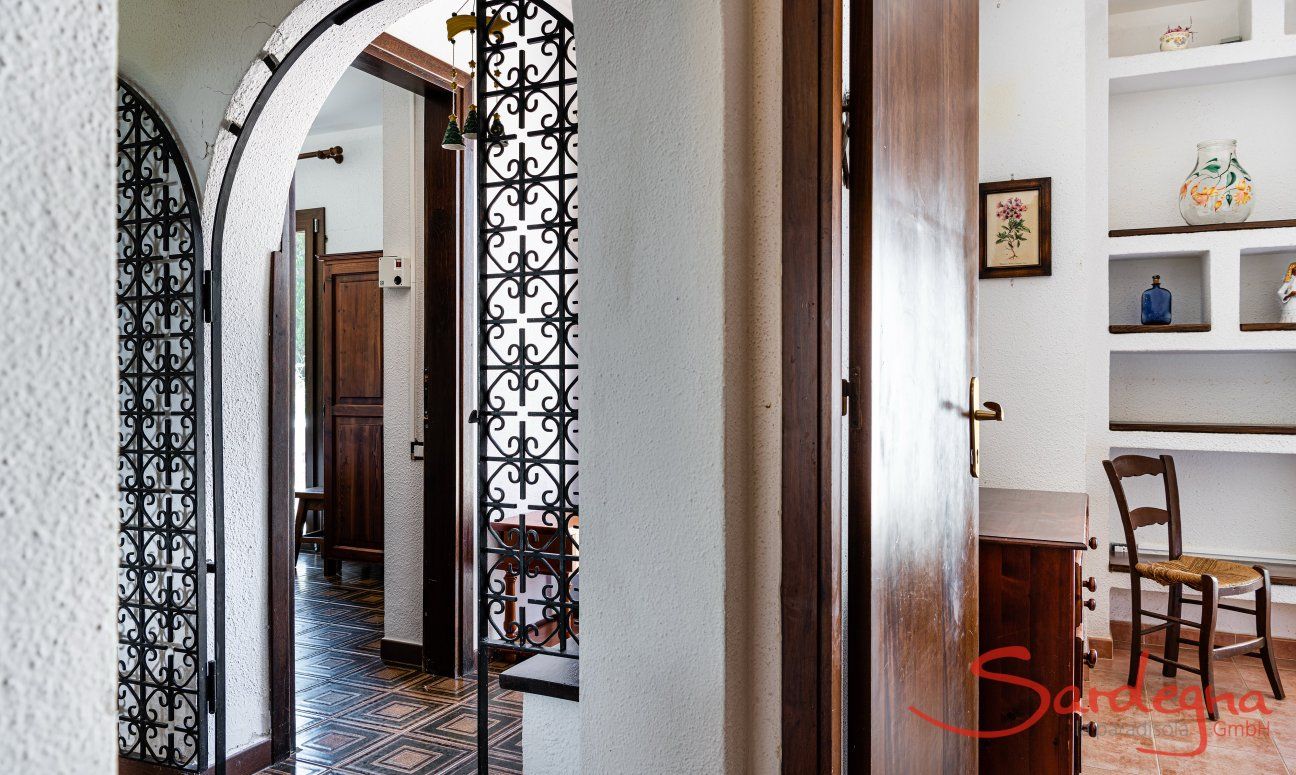 Villa Palme | Hallway details New Picture