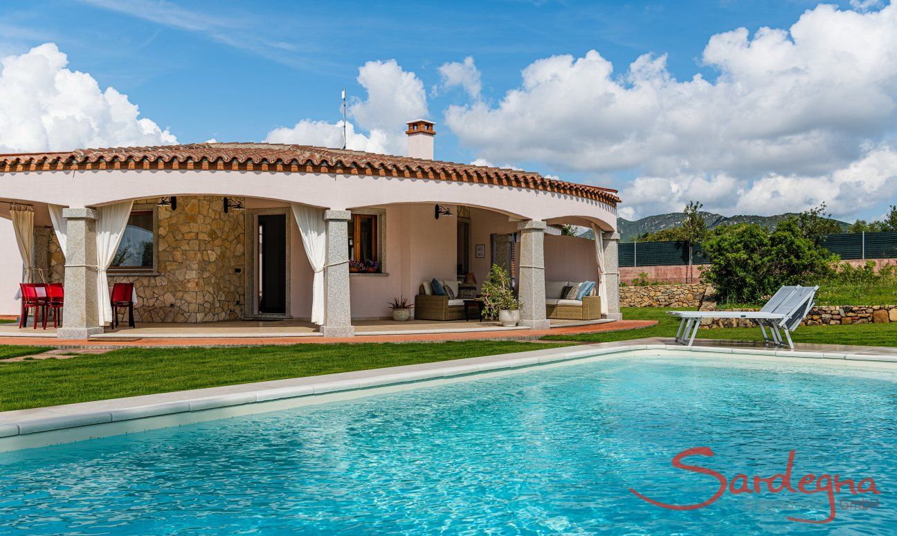 Villa Iris | New Picture New Picture