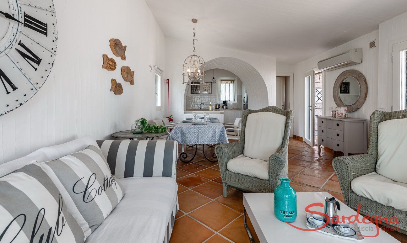 Li Conchi 44 | Kitchen, dining table and lounge area New Picture 2025