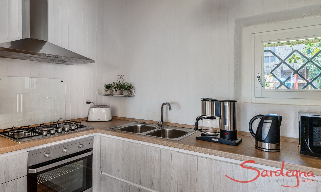 Li Conchi 33 | The well equipped kitchen New Picture 2025