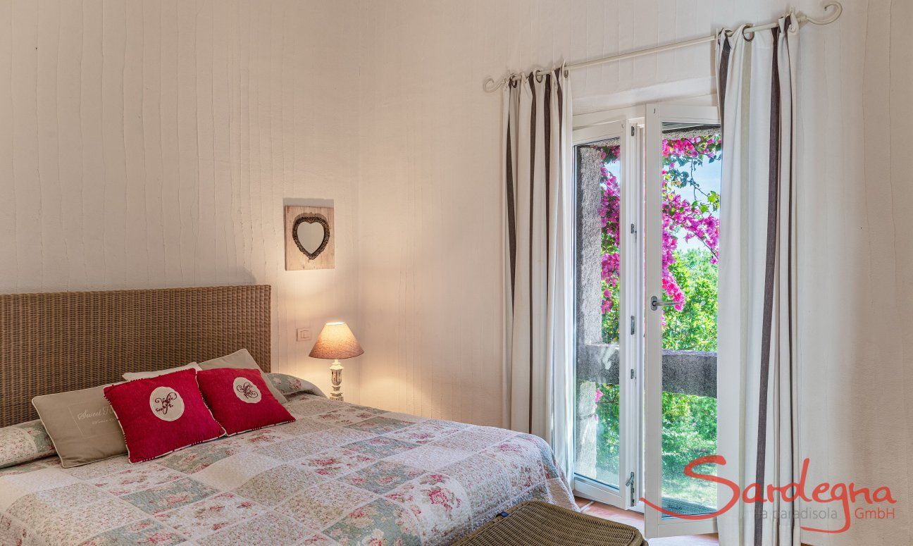 Li Conchi 33 | Bedroom 1 New Picture 2025