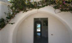 Villa Maria Mercedes | Entrance of the villa Villa Maria Mercedes
