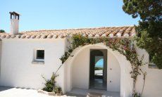 Villa Maria Mercedes | Entrance of the villa Sardinia